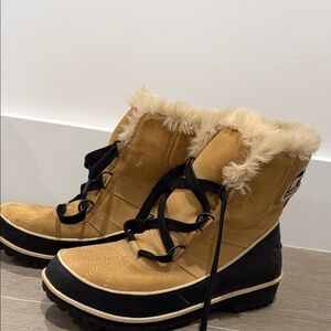 Women's Sorel Tan Faux-Fur Winter Boots